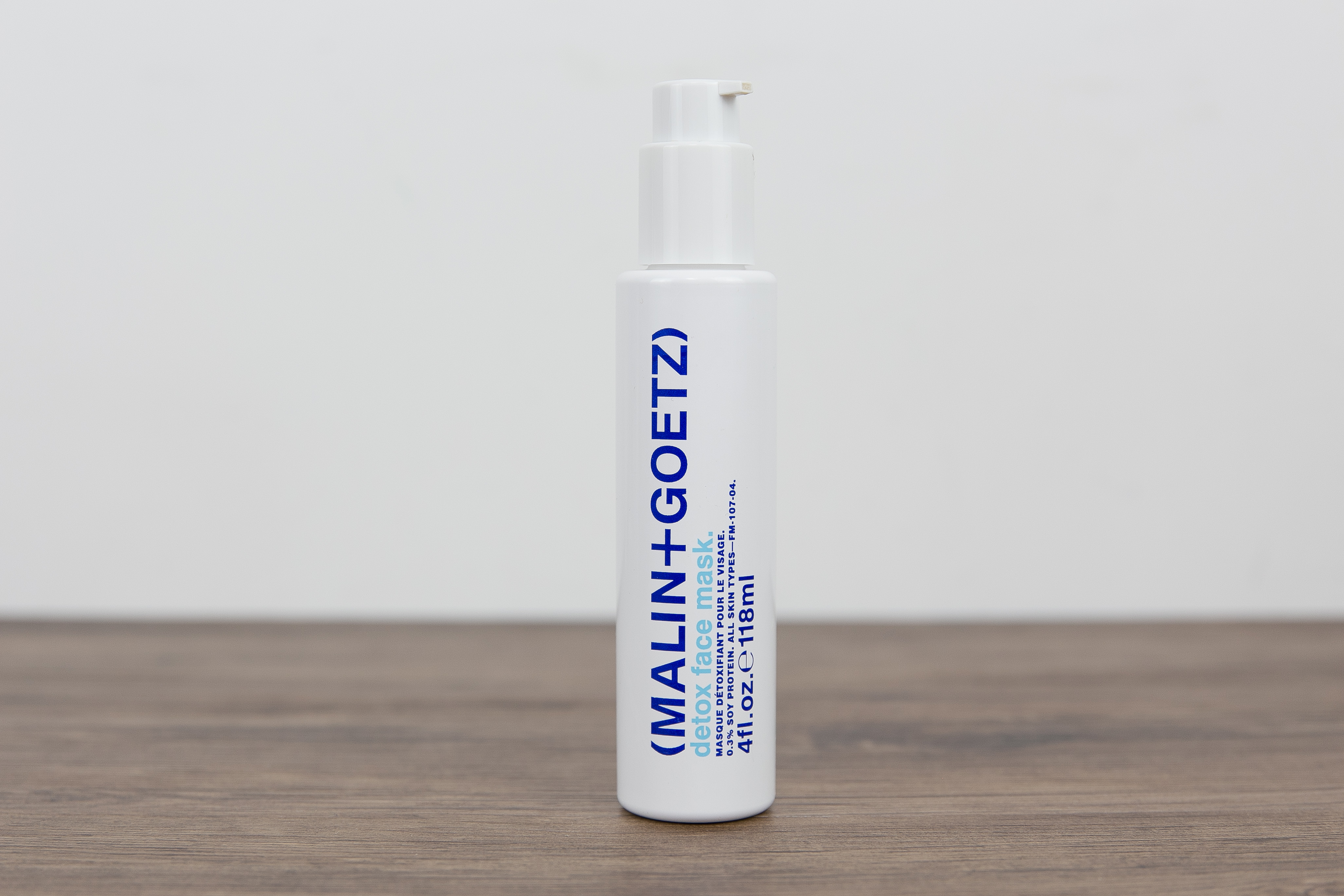 还在为繁琐的护肤步骤而烦恼吗,还在为皮肤问题困扰吗