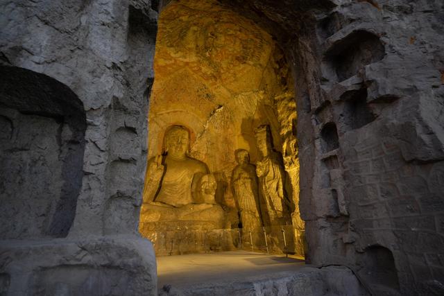 龙门石窟中国四大石窟之一,龙门石窟是中国四大石窟之首吗