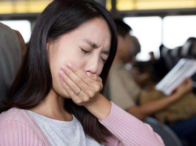 孕期肚子胀气老是打饱嗝,孕期肚子老咕噜响