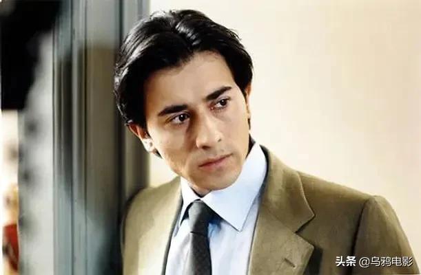 《婚姻连系》我给小三拍的裸照，差点被妻子看到...