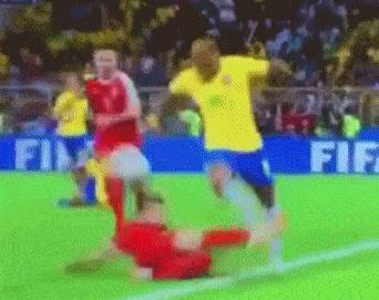 巅峰期的罗纳尔多和梅西,罗纳尔多和梅西选谁