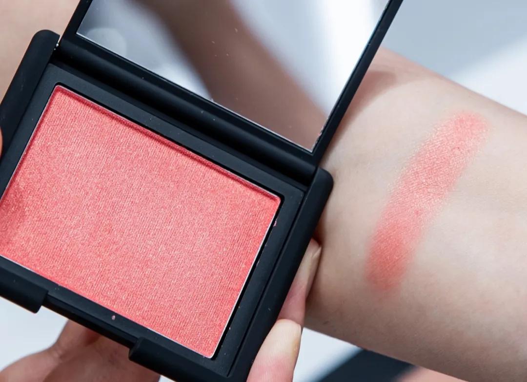 刷爆全网的美妆店空降天津了，到处都是人，大批现场照片被曝光