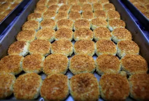 正宗黄桥烧饼视频,最正宗的黄桥烧饼哪有卖