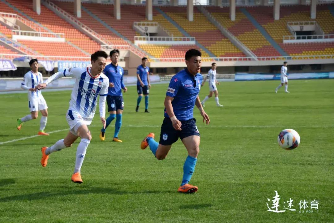 巴斯滕零角度射门根本不是零度角,巴斯滕是足球世界里的超级射手