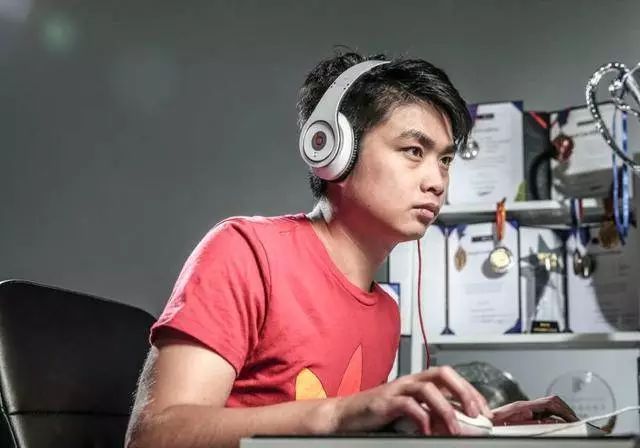 电子竞技的悲伤故事,电子竞技中的传奇故事