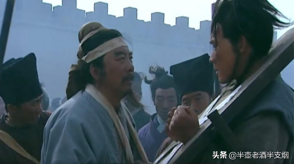 五鼠闹东京跟上梁山有何关系,梁山五虎将和五鼠闹东京