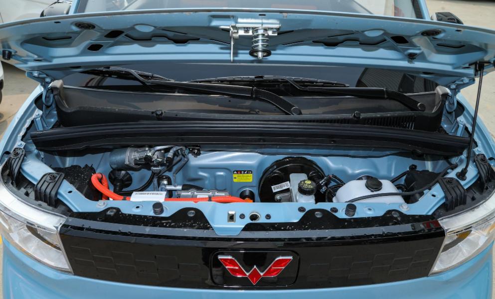 五菱宏光miniev使用真实感受,五菱宏光miniev是电车还是燃油车