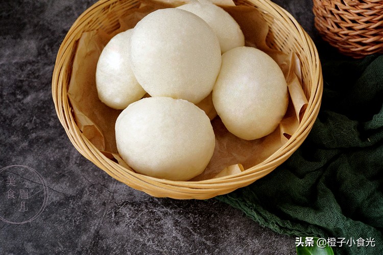 蒸馒头怎么会表面起皮,蒸馒头怎么发酵才能更快