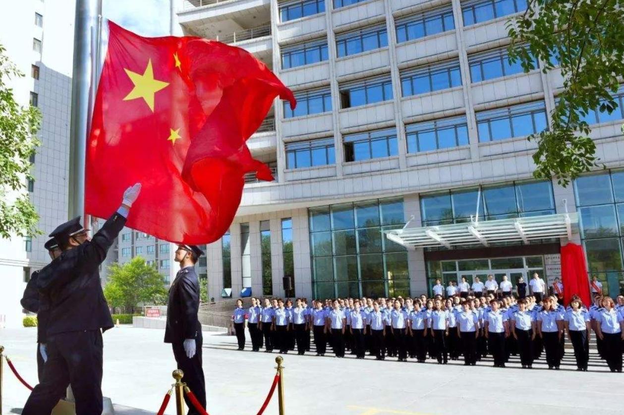 经济专业考公务员哪些部门吃香,公务员哪个岗位待遇最好比较轻松