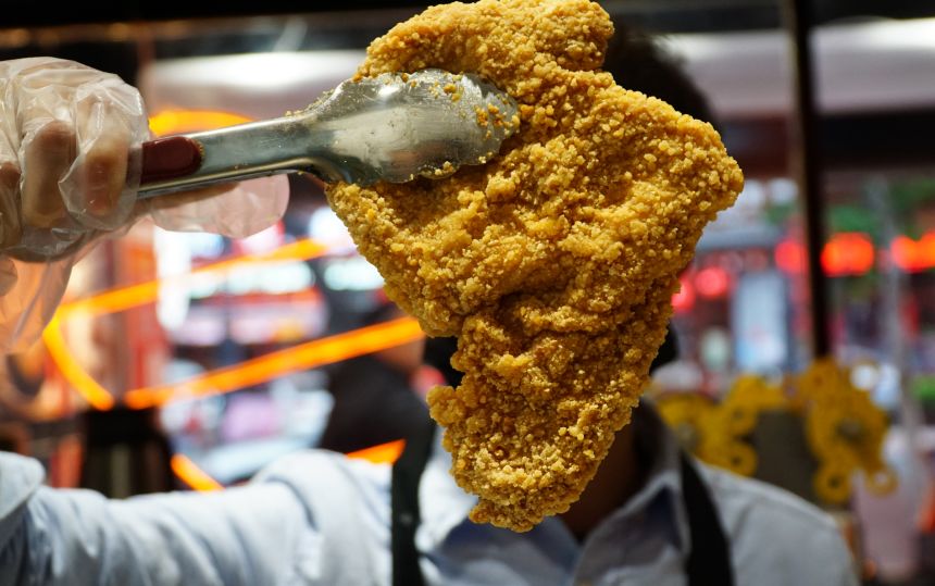 在鸡排风云面前,没人能逃得过“真香”定律!