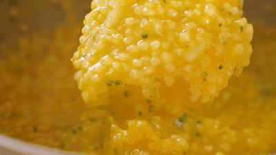 没想到一颗鸭蛋也能做出如此美味,如何用鸡蛋吃出蟹黄味