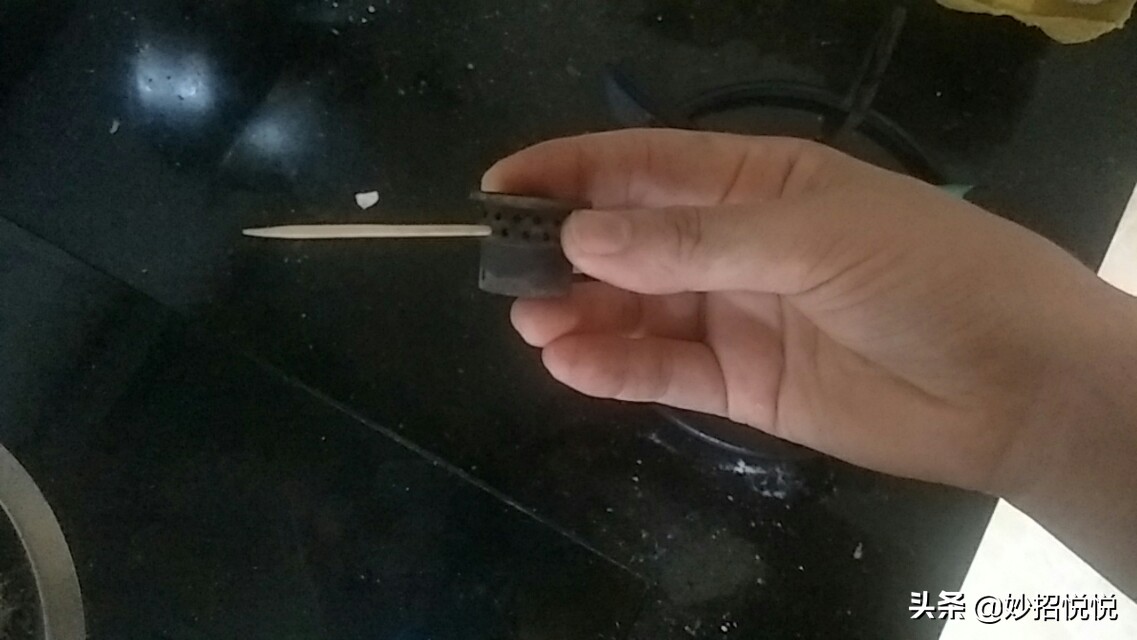 如何让煤气灶出蓝火,煤气灶火焰很大但炒菜慢