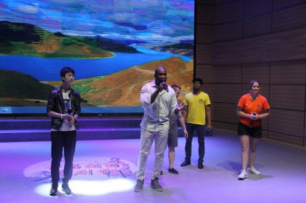 我校举办的英语情景剧大赛,邻水实验学校英语夏令营活动