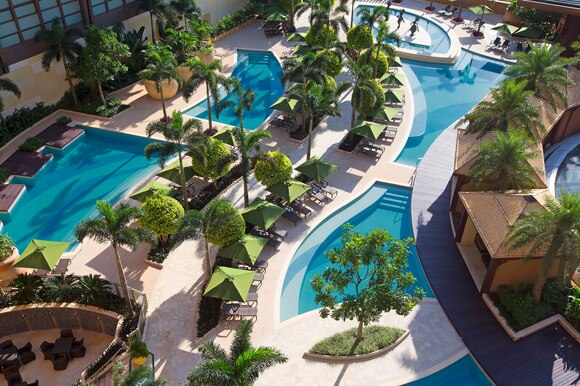 国庆去澳门有什么玩？带娃赏烟火看花灯，享全球最大喜来登酒店