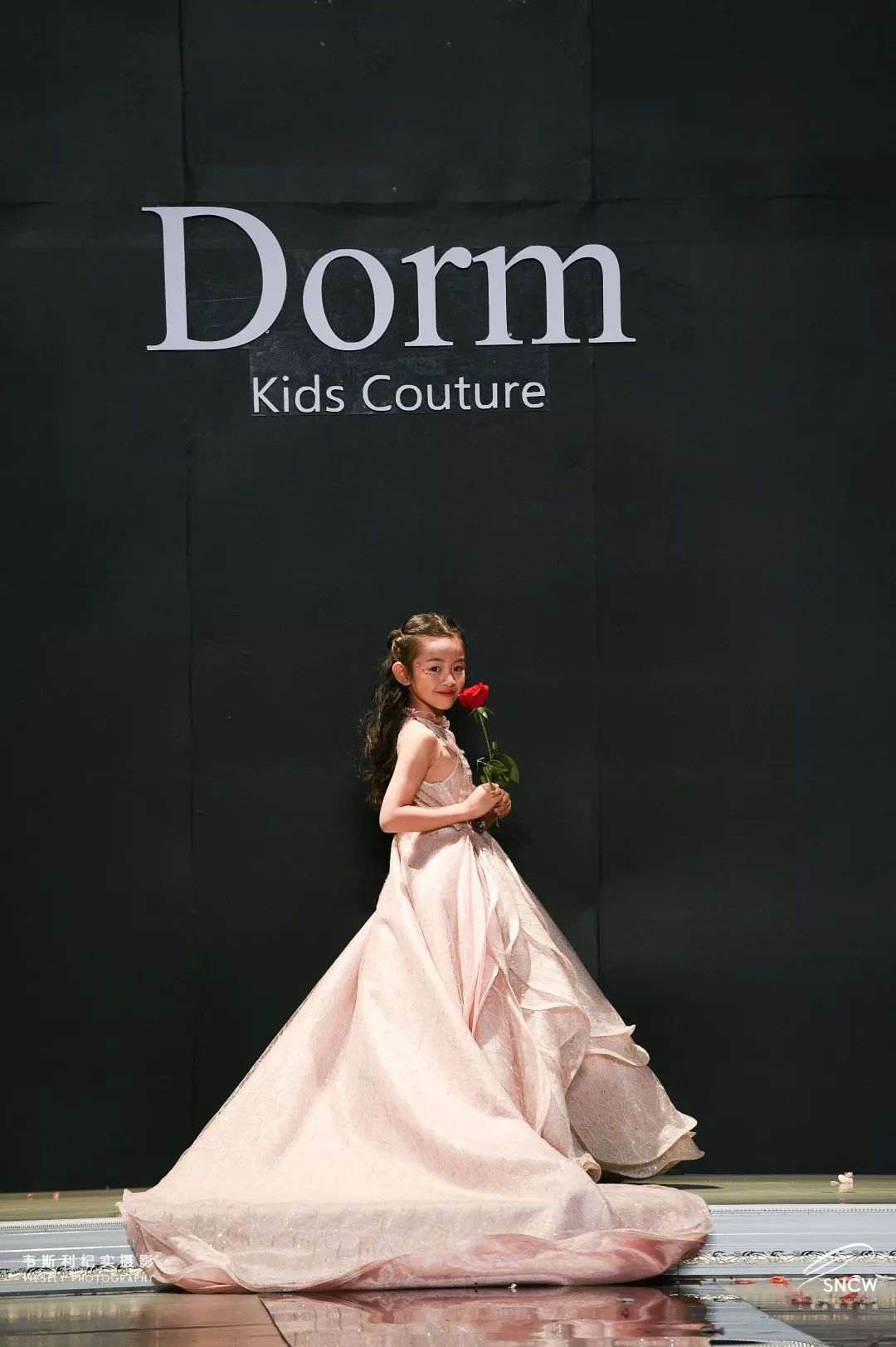 DORM玫瑰庄园花洒宝格丽酒店,点亮上海高定周璀璨之夜