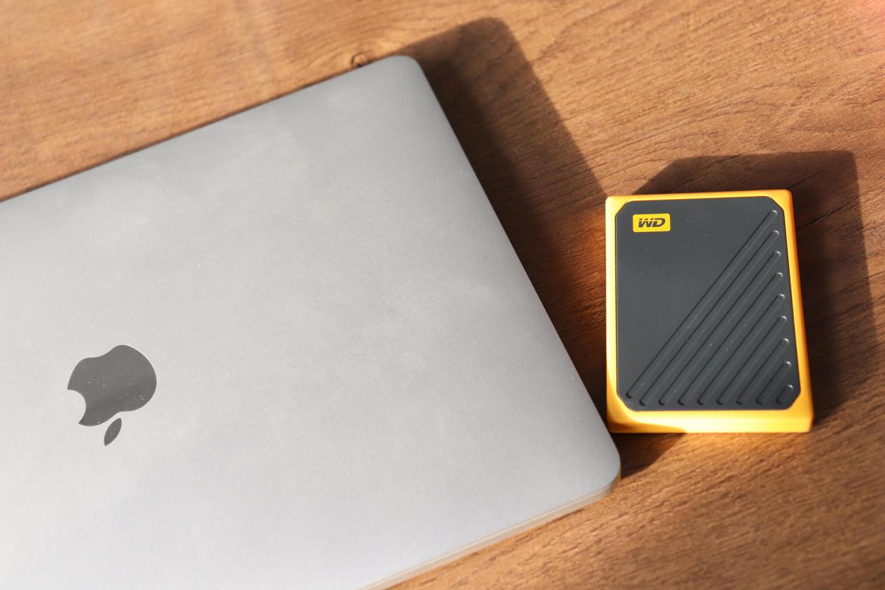 西数移动固态硬盘开箱,西数mypassport移动硬盘开箱