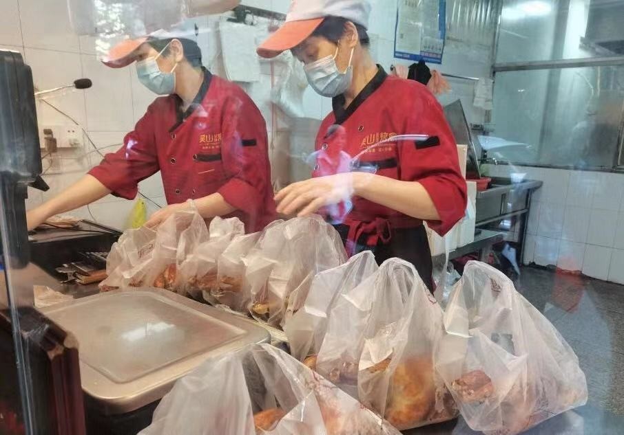 杭州不亚于吴山烤鸡的烤鸡店,杭州有名气的烤鸡店