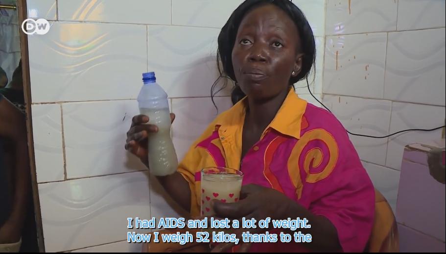 非洲最牛逼的*局骗**：靠卖勾兑果汁治病圈钱，月入1000万太疯狂了