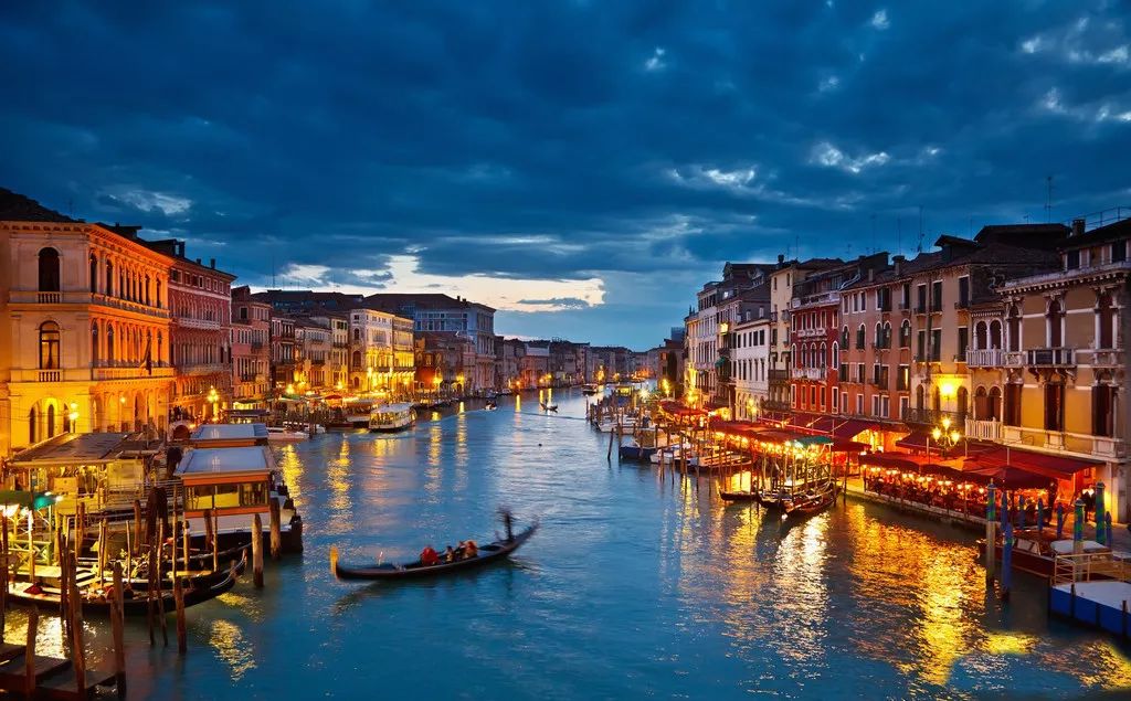 「适合12星座旅行地」射手适合冰岛，摩羯适合贝加尔湖