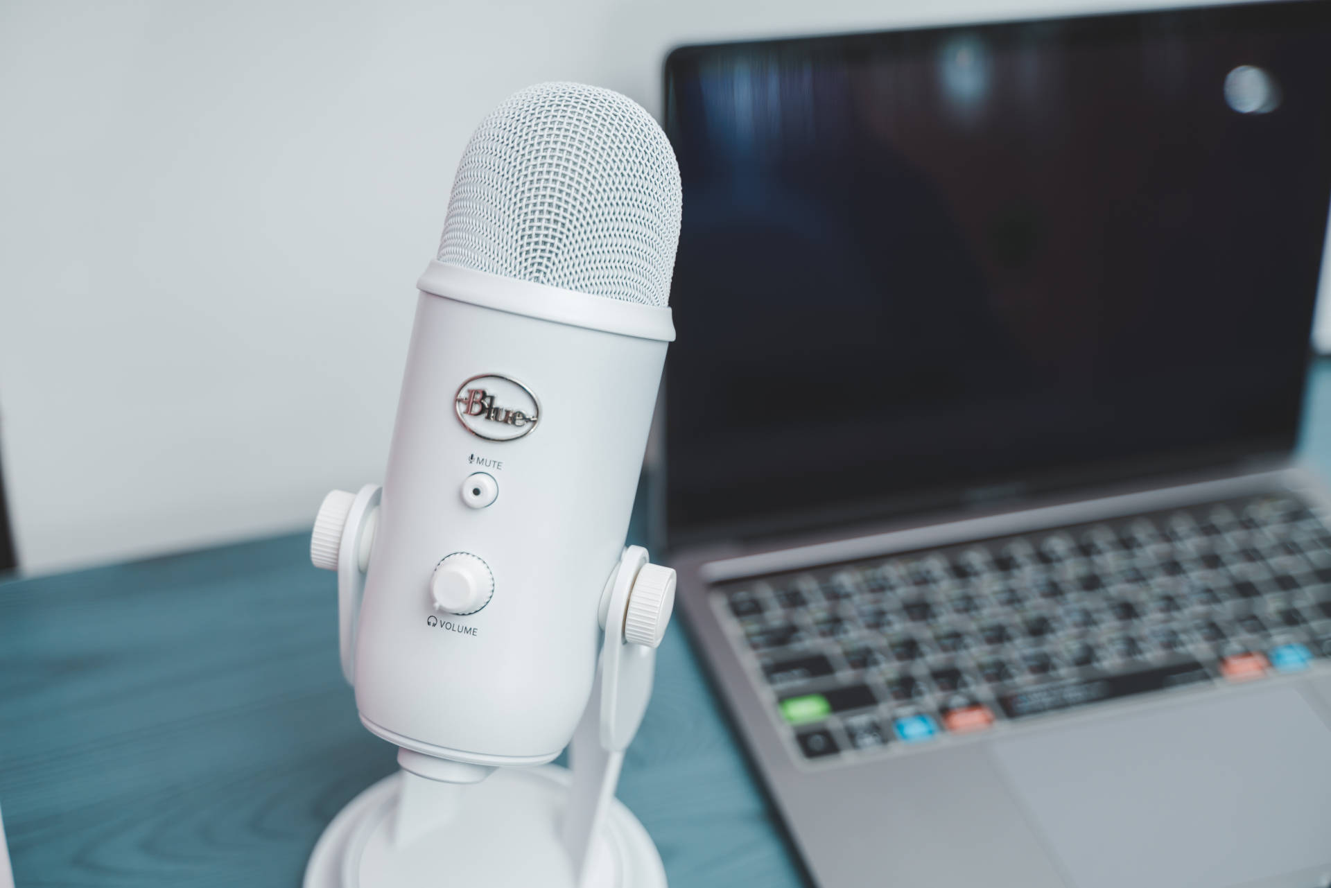 罗技雪怪麦克风blueyeti有蓝牙吗,罗技blueyetix雪怪麦克风使用攻略