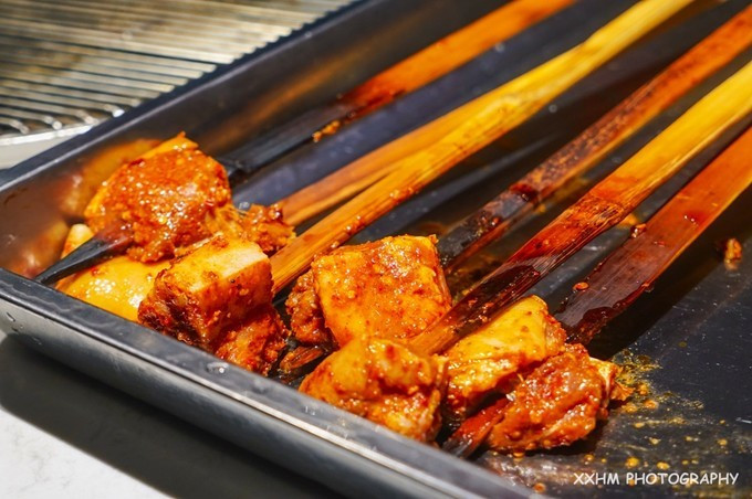 成都本地人去的最好吃的美食,中国姑娘吃成都美食
