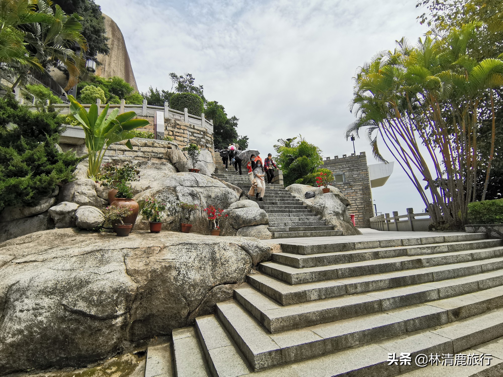 鼓浪屿为什么会有钢琴之岛的美誉,中国最美五大城区鼓浪屿