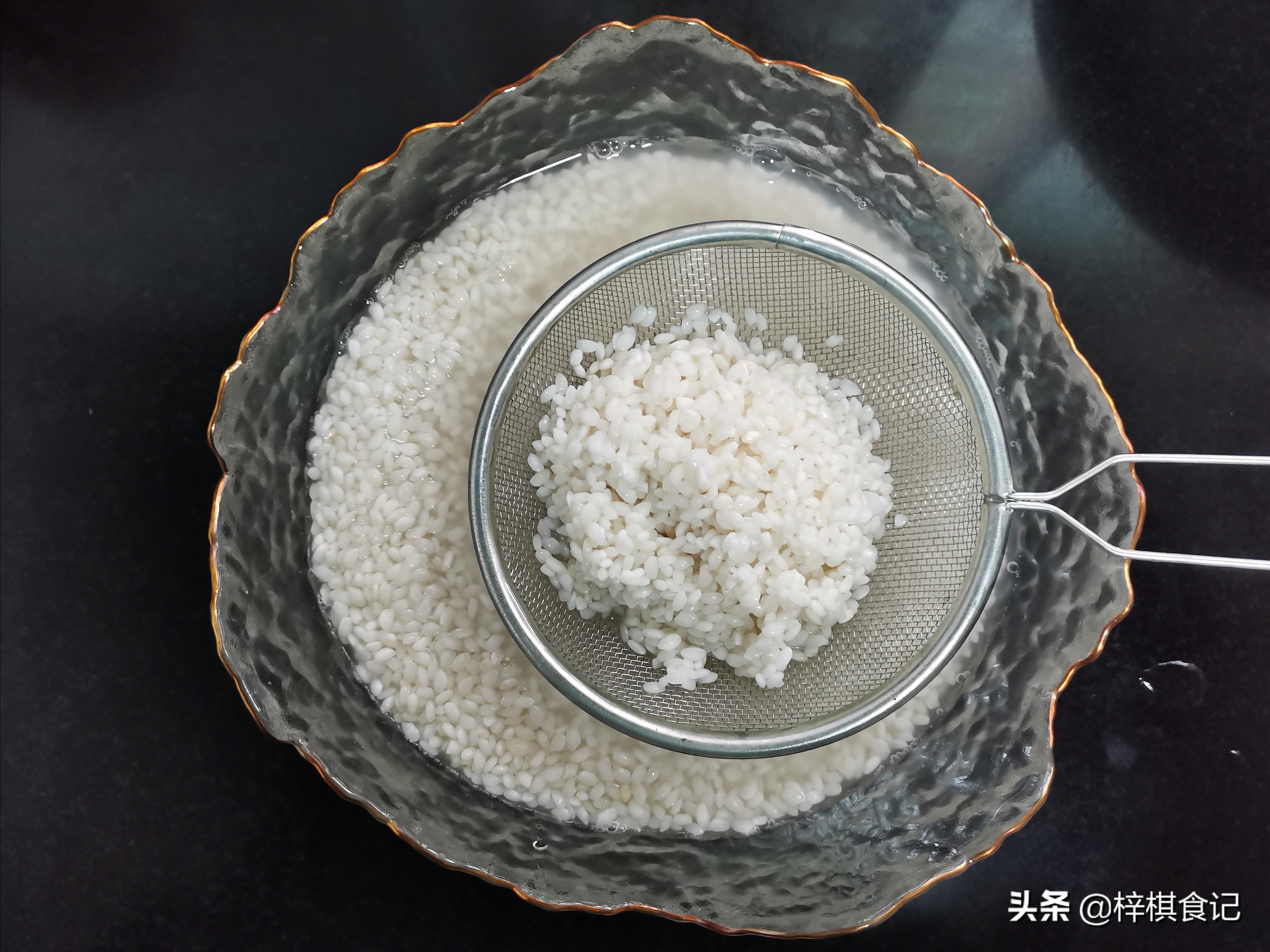 粘米粉没有磨很细腻可以做什么,粘米粉没有磨很细腻可以做啥