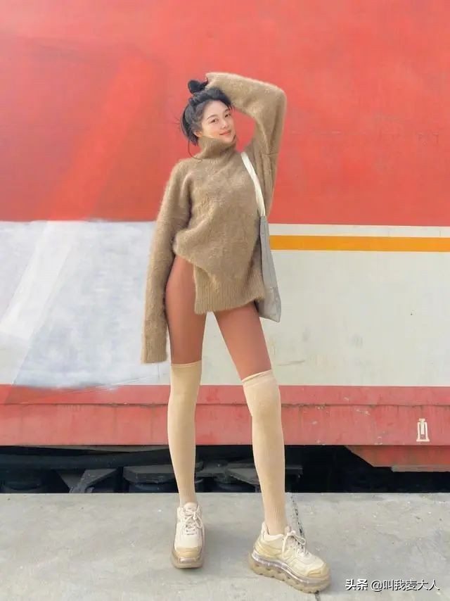 从网红到豪门阔太太的章泽天,从网红到商业女强人