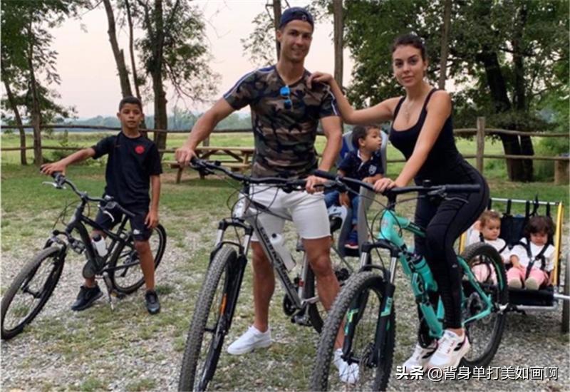 c罗有多宠乔治娜满眼都是爱呀,关于c罗和乔治娜感情生变的传闻