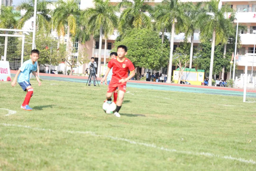 白沙足球比赛,小学校园足球联赛圆满落幕报道