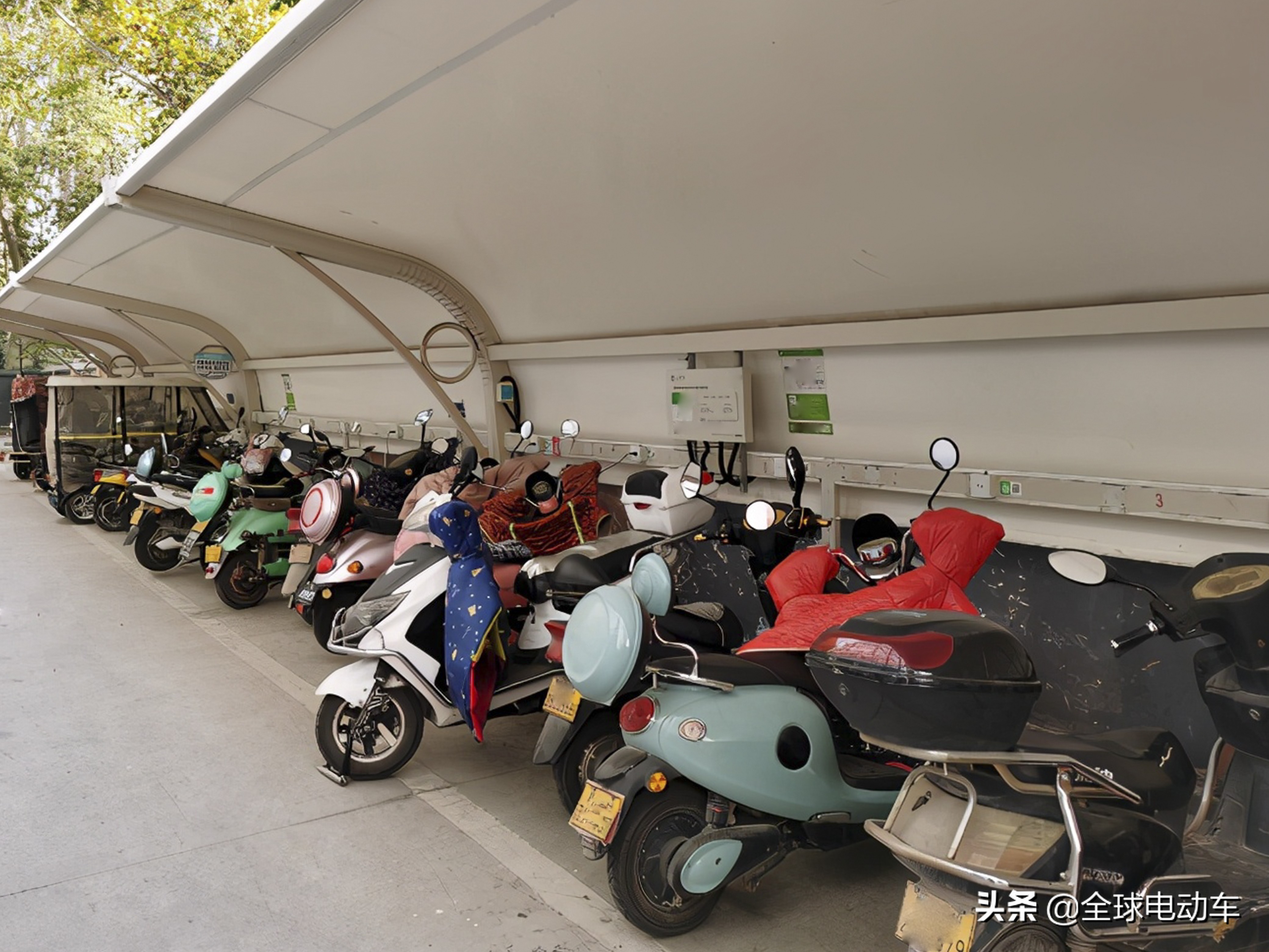 电动车亏电怎么修复电瓶,电动车亏电一招让电瓶修复