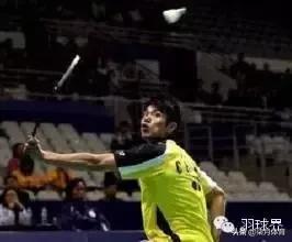 杜教练反手羽毛球高远球,左手羽毛球接反手高远球