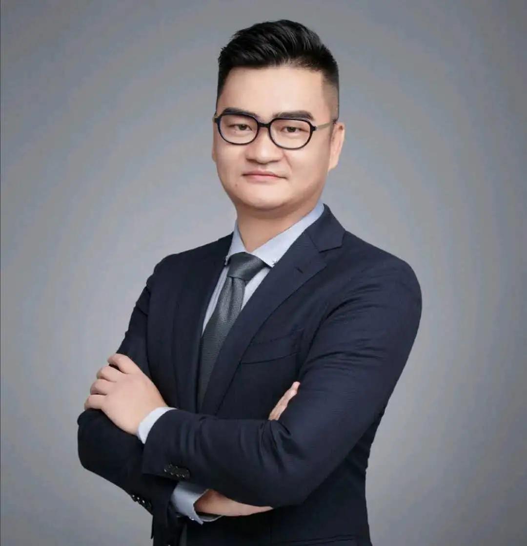 经济疲弱百业危艰但危中有机唯创新者胜一瓶水洗车逆市中创出奇迹