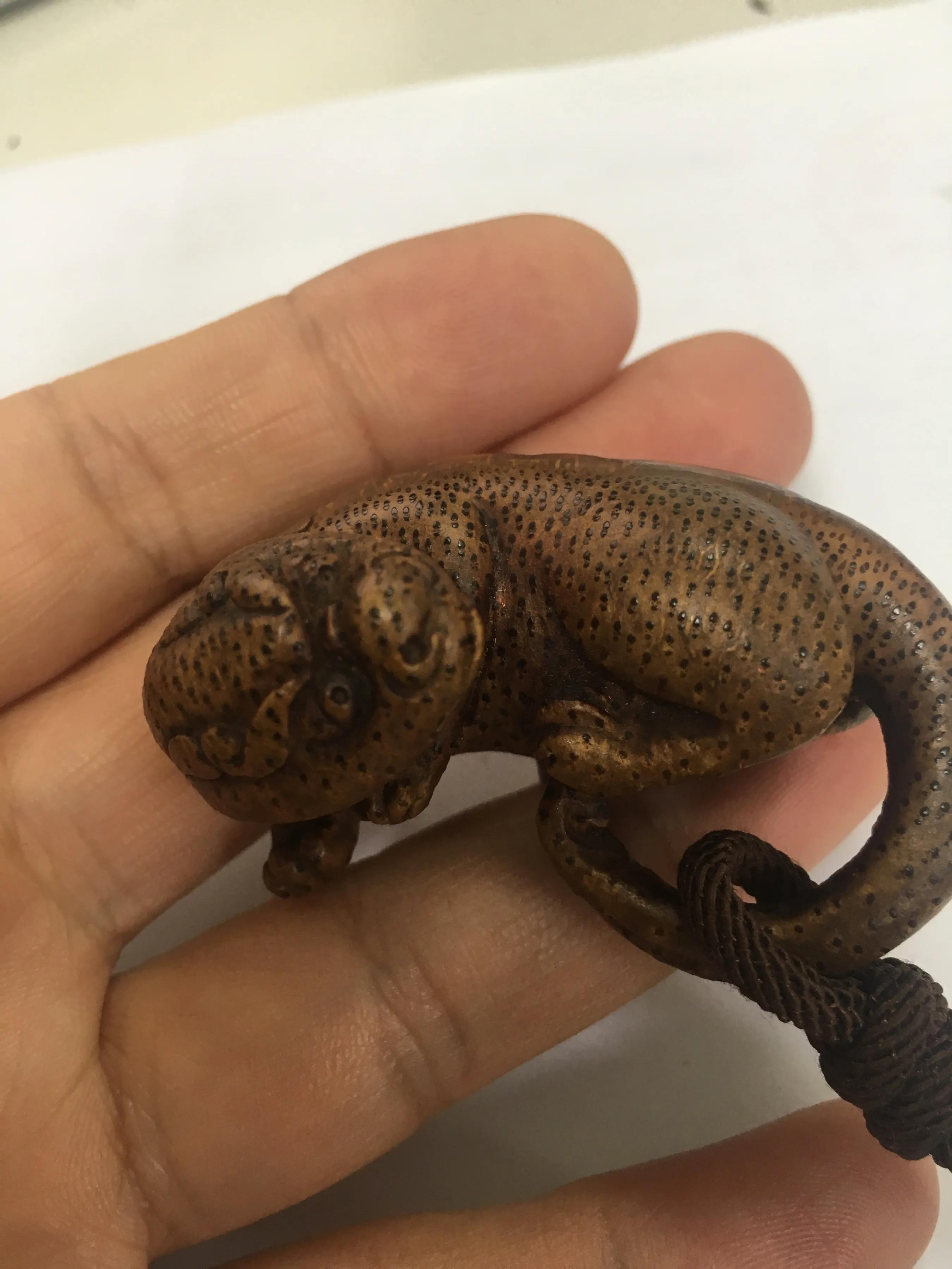 回头鸟根雕,竹根雕狮子值钱吗