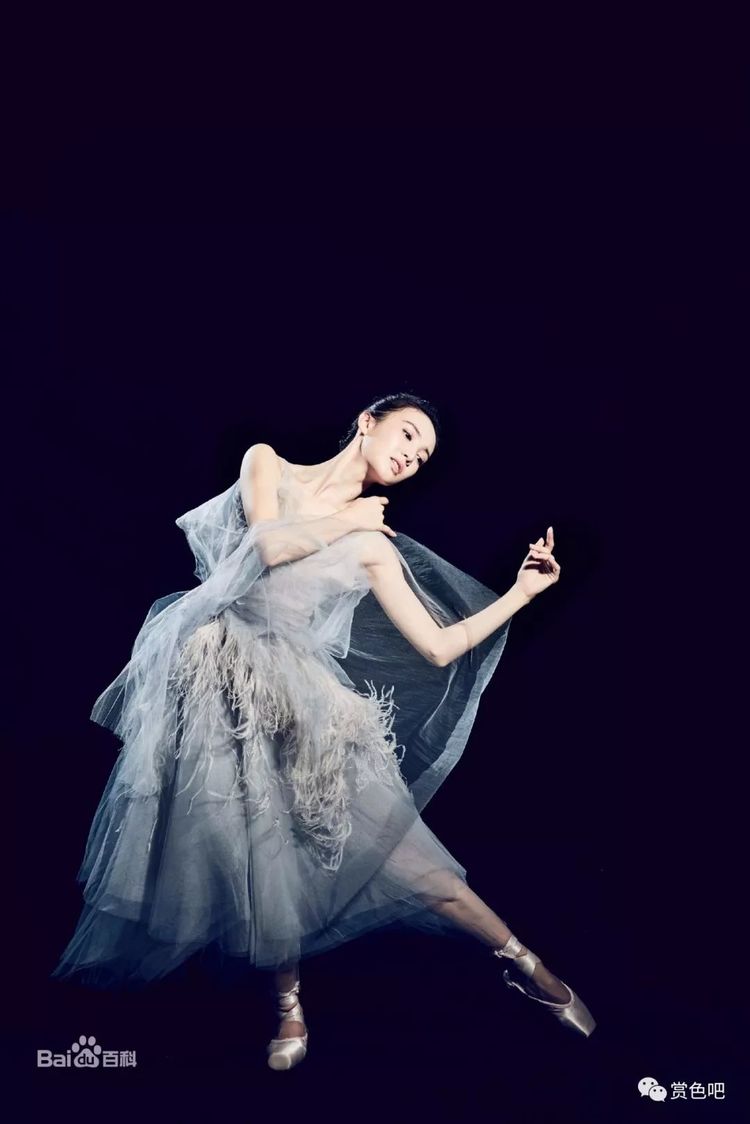 金晨的唯美甜美的写真,眼睛深邃的女星金晨