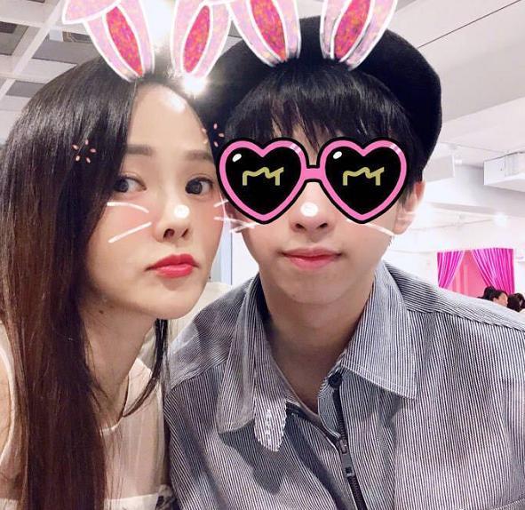 伊能静儿子穿女装做美甲,伊能静儿子美甲视频