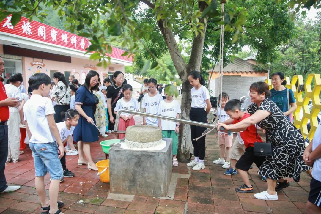 组图：武平县琴韵古筝行六一暨周年庆亲子活动圆满举行