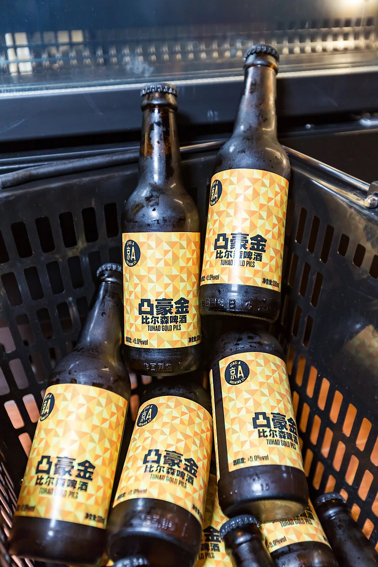 重庆第①家正版餐酒博物馆来了！1000+酒水，50+简餐，嗨翻16h