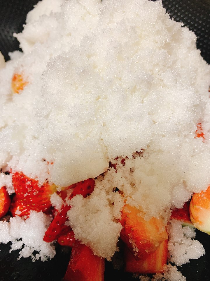 夏天草莓吃不完怎样保存好,草莓吃不完如何制作保存