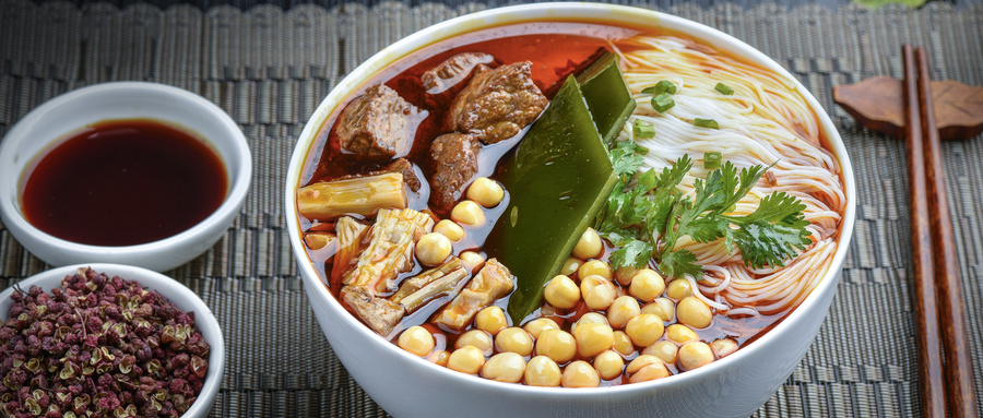 一家米线店一年可以赚多少钱,米线店加盟的商业模式