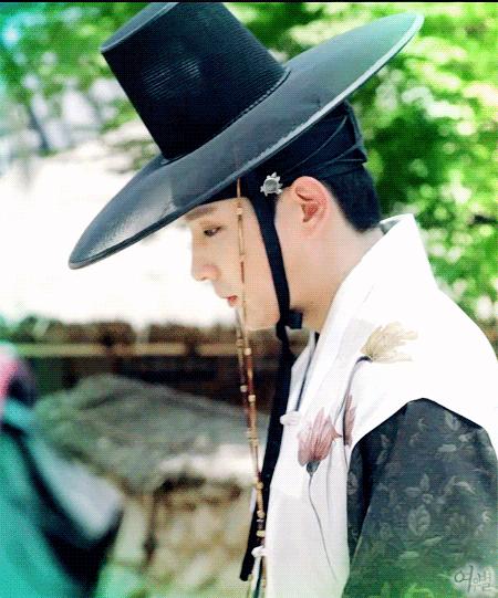 耳听爱情歌曲,耳听爱情铃声