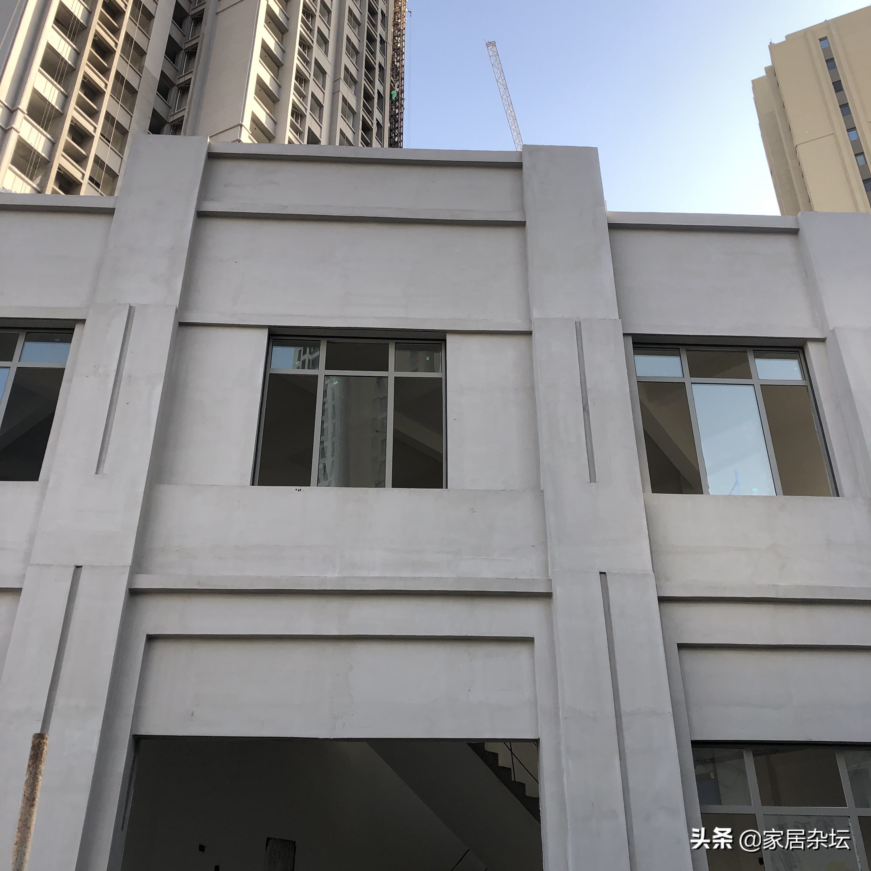 断桥铝窗户玻璃自然开裂怎么办,断桥铝窗子开裂怎么办