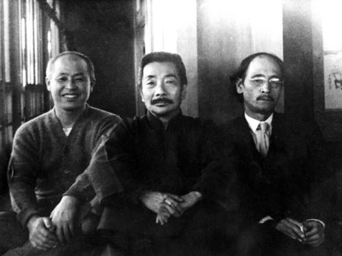 从讨论“铁屋子”，到死前谁都不宽恕，鲁迅究竟在纠结什么？