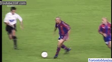 巴西足球天才巨星视频,巴西足球巨星小罗图片