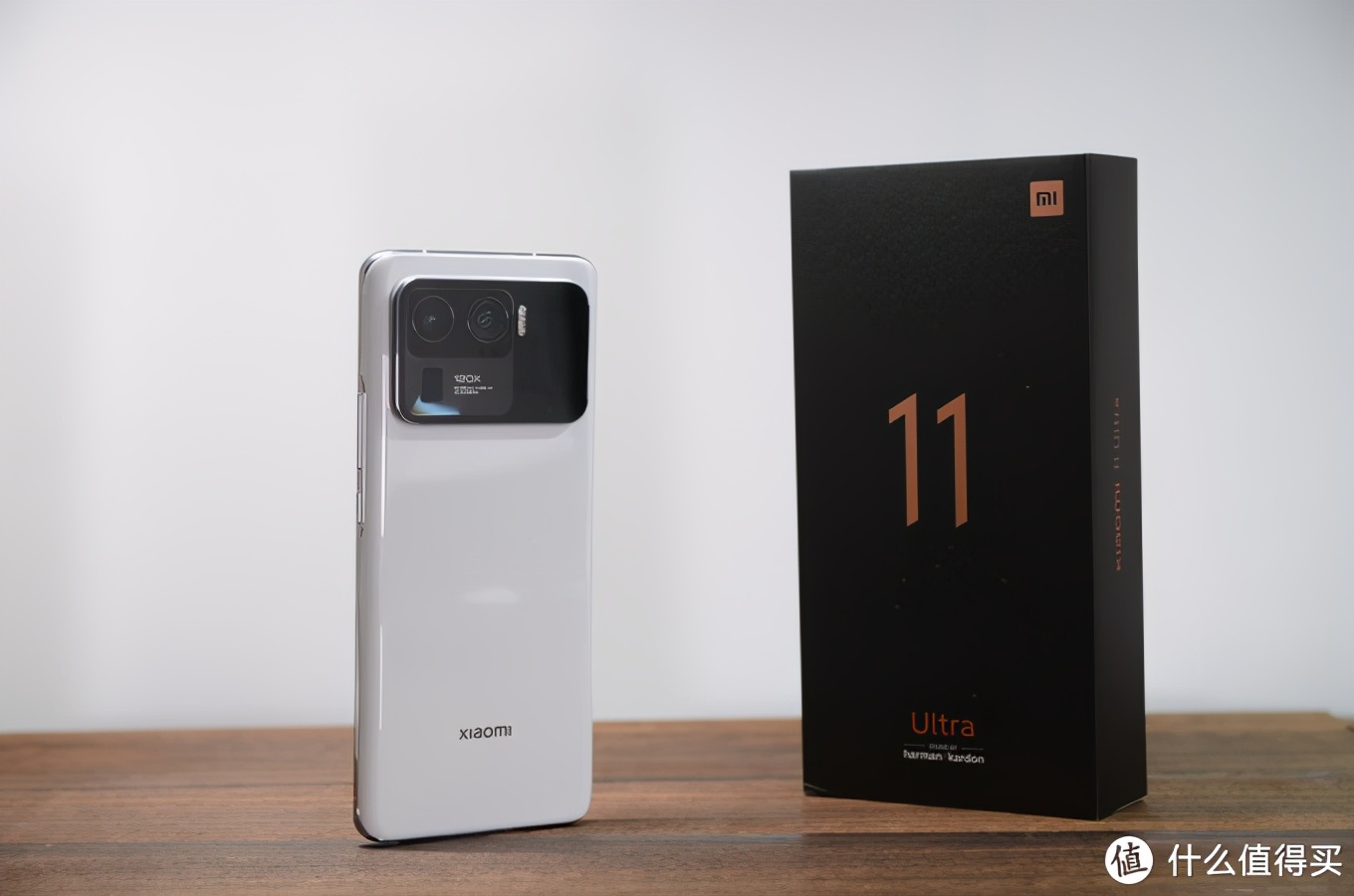 小米11ultra至尊版深度测评最新,感受一下小米11ultra的压迫感