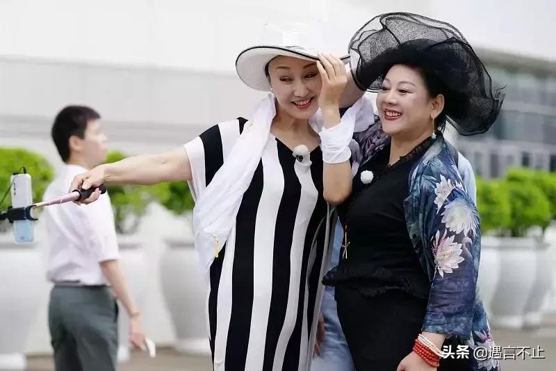 各位游客请注意奇葩母女,各位游客请注意奇葩阿姨