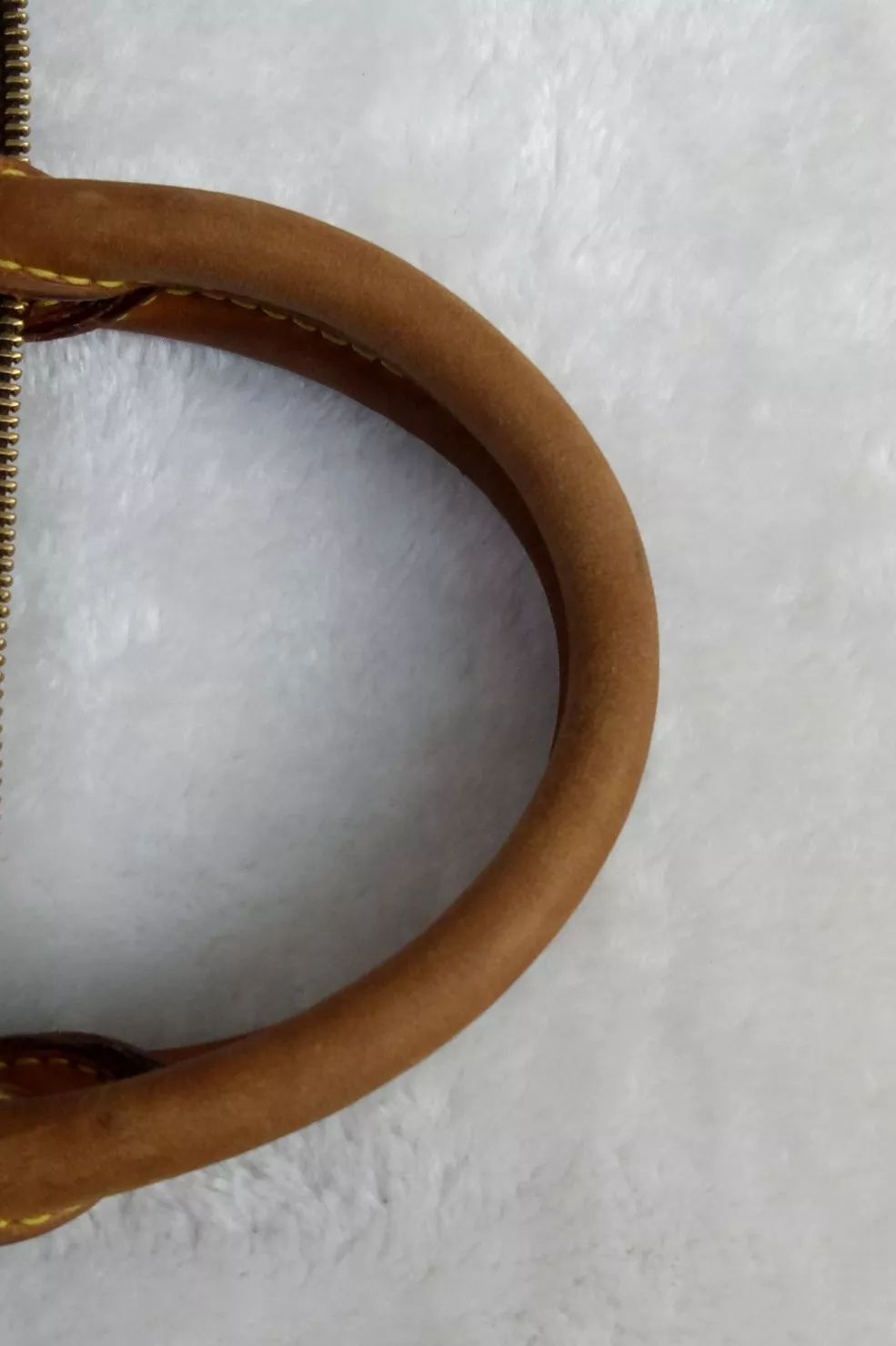 lv手柄发黑自己怎么处理,lv手柄掉漆怎么回事