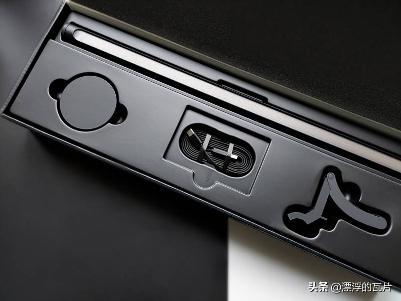 显示器挂灯的正确方法,显示器挂灯白天有用吗