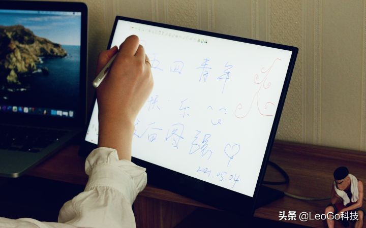 ehomewei13寸便携显示器怎么样,ehomewei便携显示器l13测评