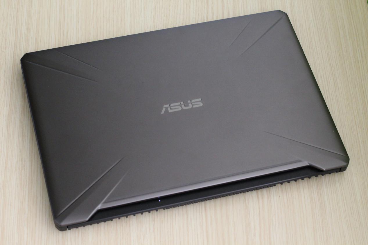 华硕飞行堡垒6测评,华硕飞行堡垒61060版测评